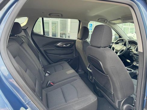 Used 2024 GMC Terrain SLE w/ Driver Convenience Package image 13