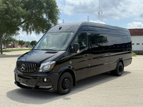 Used 2015 Mercedes-Benz Sprinter 3500 w/ Window Fleet Package image 7