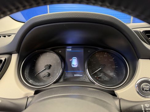 Used 2021 Nissan Rogue Sport SL w/ Premium Package image 18