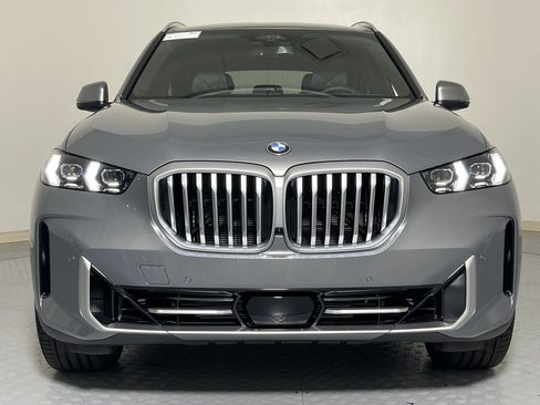 Used 2026 BMW X5 sDrive40i w/ Executive Package RWD image 6