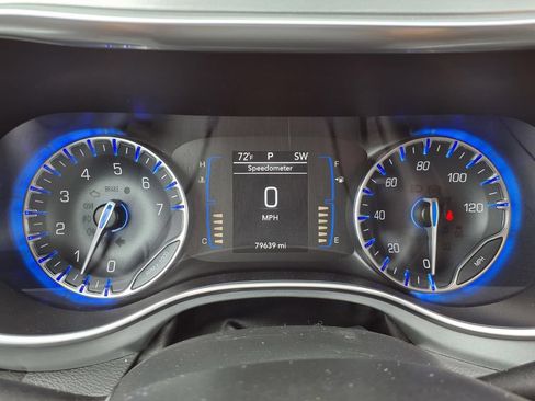 Used 2019 Chrysler Pacifica Touring Plus w/ S Appearance Package FWD image 24