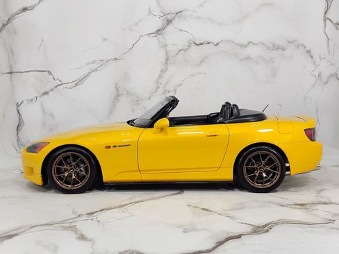 Used 2003 Honda S2000 image 18