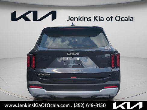 New 2026 Kia Sorento LX FWD image 5