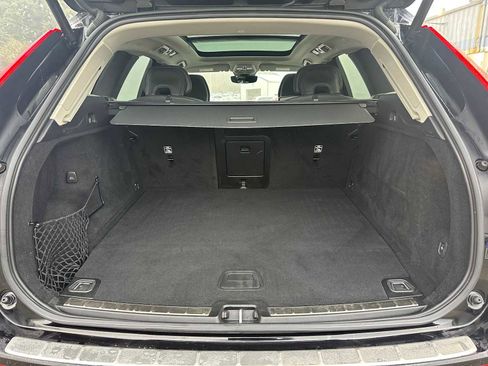 Certified 2023 Volvo XC60 T8 Plus w/ Protection Package Premier image 14