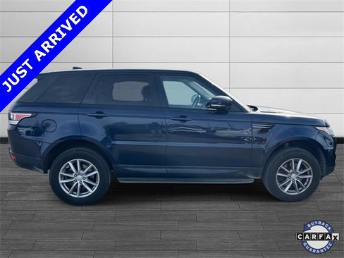 Used 2017 Land Rover Range Rover Sport SE image 2