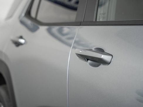 New 2026 Chevrolet Equinox LT w/ Safety and Technology Package FWD image 14