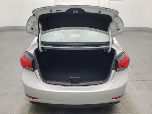 Used 2015 Hyundai Elantra SE image 29