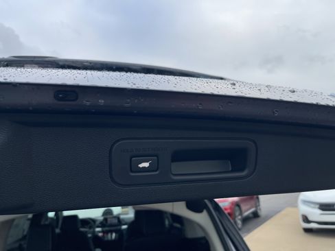 New 2026 Honda Odyssey Touring image 17