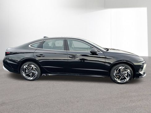 Used 2026 Hyundai Sonata SEL FWD image 10