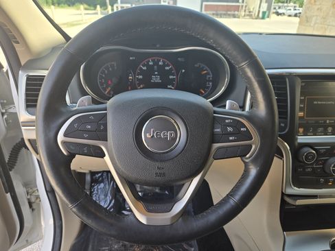 Used 2014 Jeep Grand Cherokee Limited RWD image 12