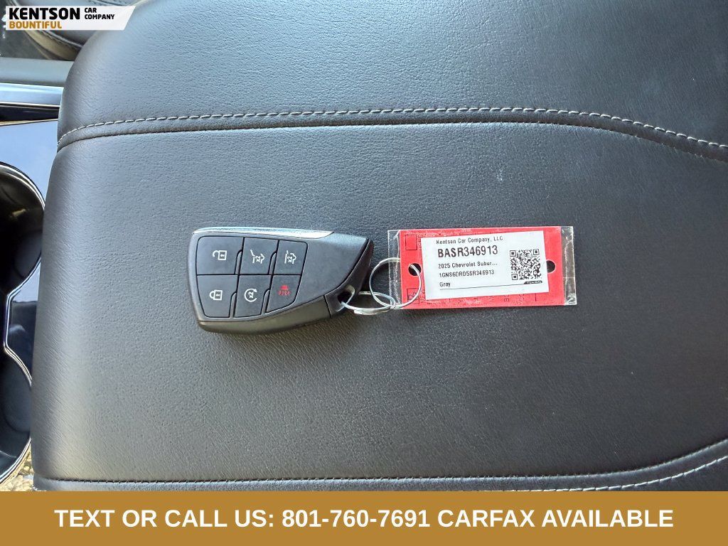 Used 2025 Chevrolet Suburban Z71 AWD/4WD image 35