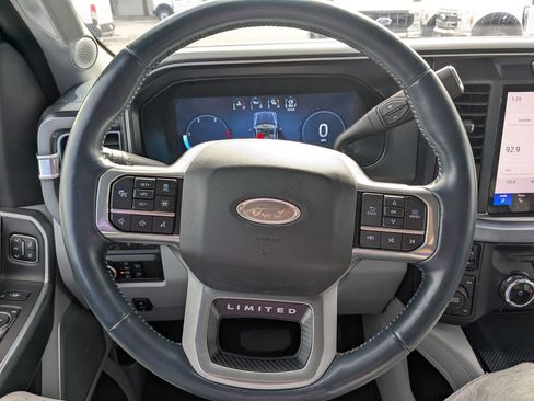 Used 2024 Ford F450 Limited image 19