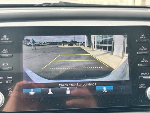 Used 2021 Honda Accord Touring image 18