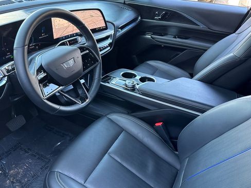 Certified 2024 Cadillac Lyriq Sport RWD image 9