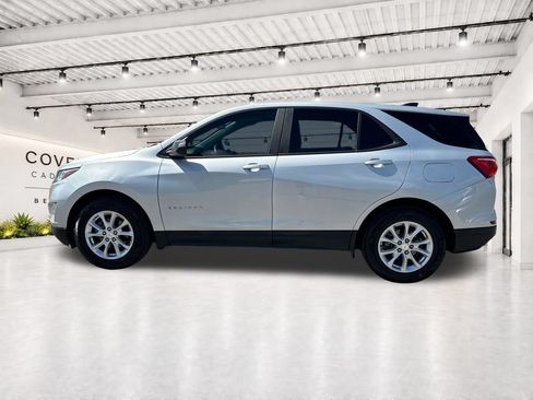 Used 2020 Chevrolet Equinox LS w/ LS Convenience Package FWD image 9