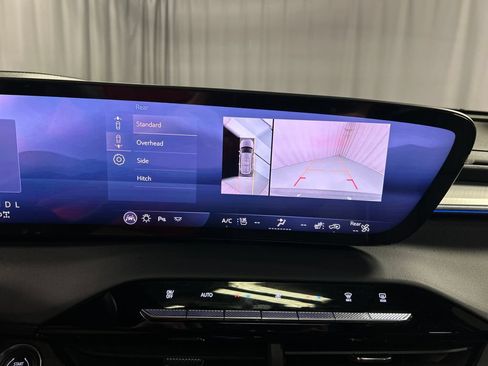 Used 2025 Buick Enclave Avenir w/ Super Cruise Package AWD/4WD image 18