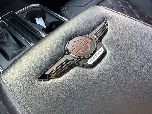 Used 2019 Ford F150 Lariat w/ Equipment Group 502A Luxury image 10