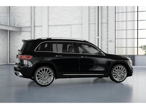 New 2024 Mercedes-Benz GLB 35 AMG 4MATIC image 18