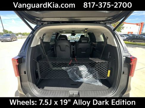 Certified 2026 Kia Carnival SX Prestige FWD image 24