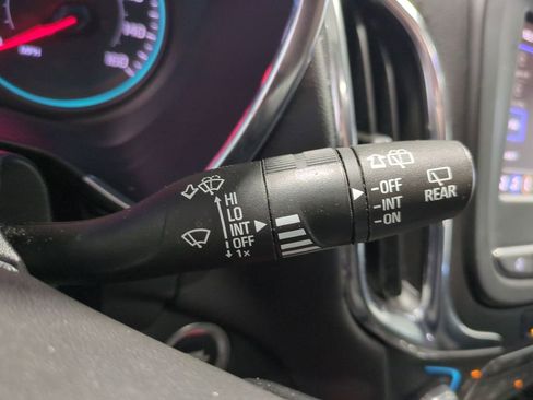 Used 2023 Chevrolet Equinox LT image 25