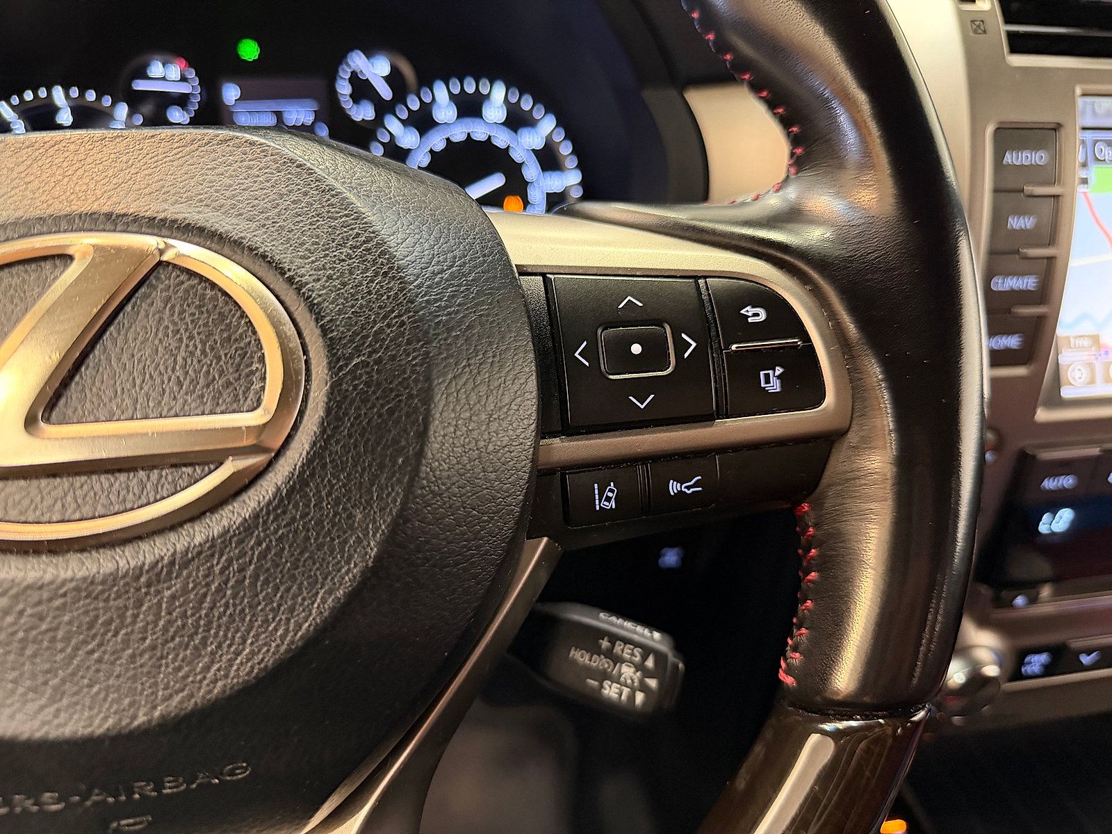 Used 2021 Lexus GX 460 Premium AWD/4WD image 25
