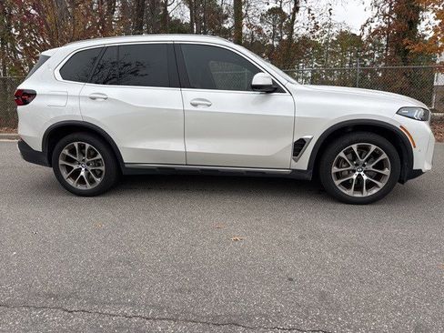 Certified 2024 BMW X5 xDrive40i w/ Premium Package image 7