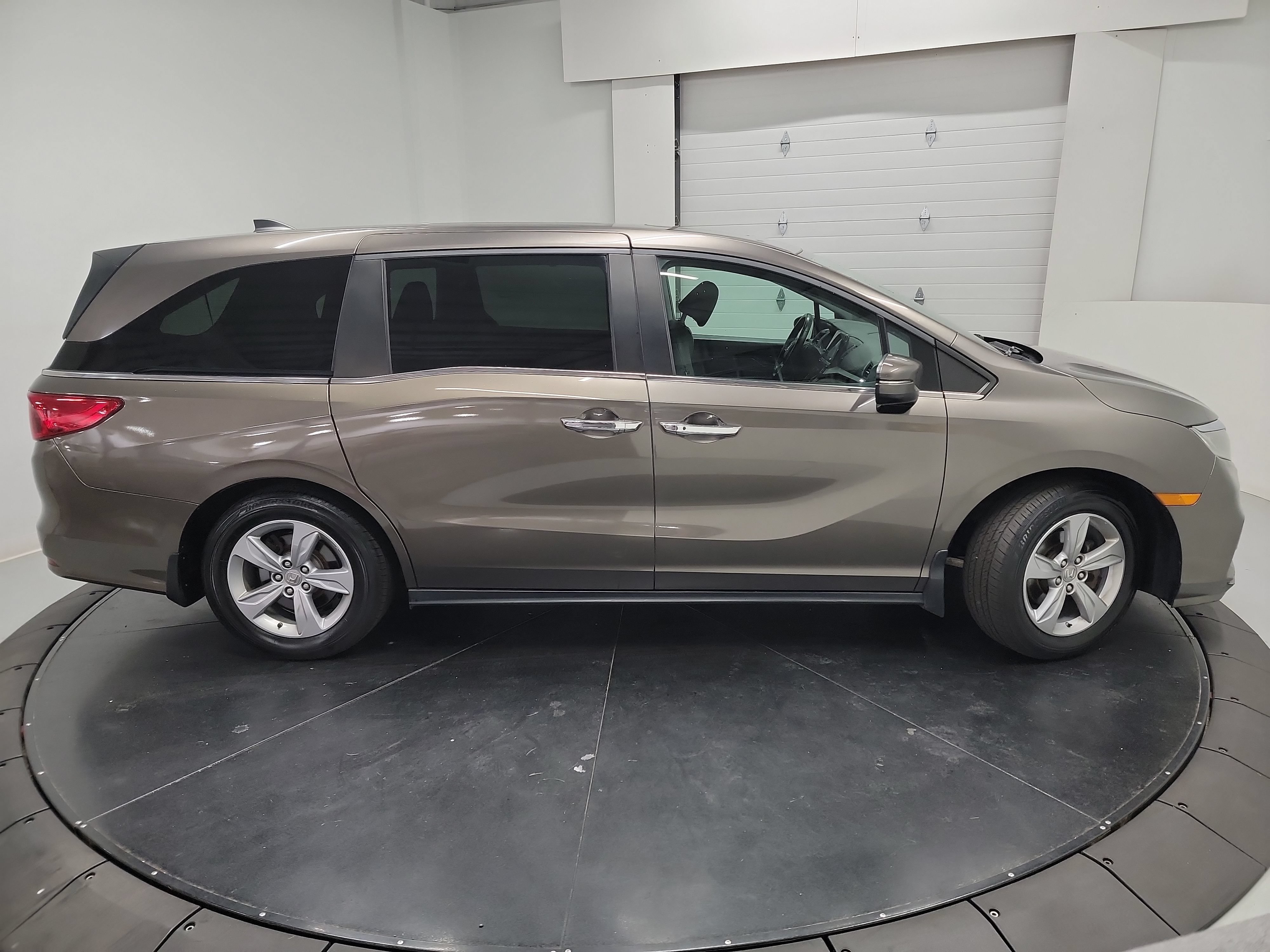 Used 2019 Honda Odyssey EX-L image 11