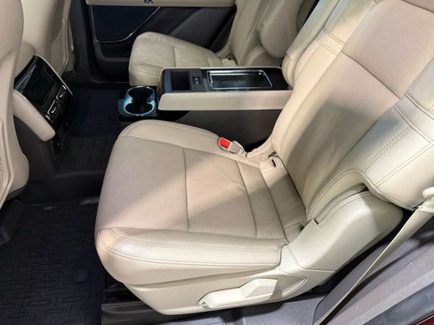 Used 2022 Lincoln Aviator Reserve w/ Equipment Group 201A image 26