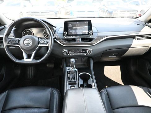 Used 2021 Nissan Altima 2.5 Platinum AWD/4WD image 34