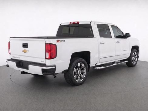 Used 2017 Chevrolet Silverado 1500 LTZ Z71 w/ LTZ Plus Package AWD/4WD image 3