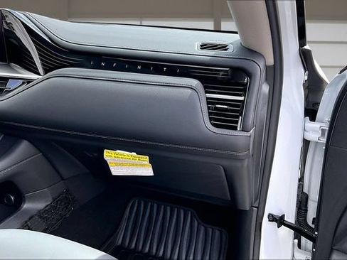 Used 2026 INFINITI QX80 Pure w/ Cargo Package RWD image 16