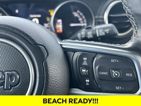 Used 2022 Jeep Wrangler Unlimited Sahara w/ Safety Group image 23