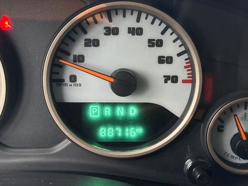 Used 2017 Jeep Wrangler Unlimited Sahara image 29