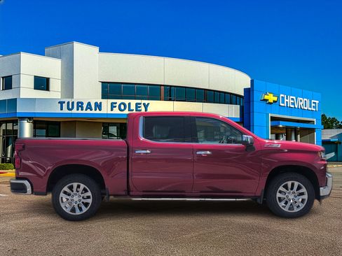 Used 2022 Chevrolet Silverado 1500 LTZ w/ LTZ Premium Package AWD/4WD image 8