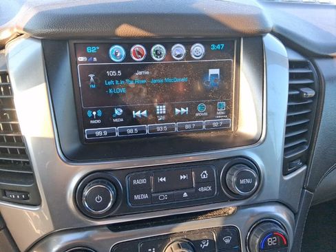 Used 2018 Chevrolet Suburban Premier image 11