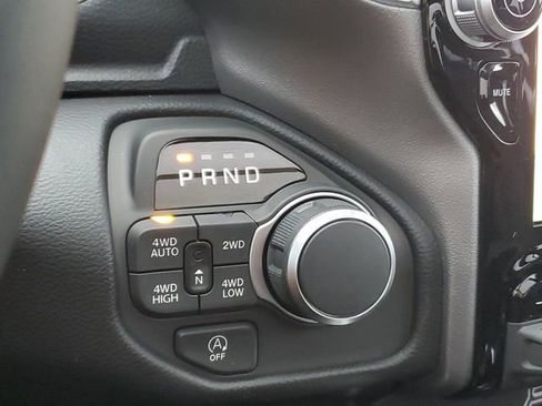 New 2026 RAM 1500 4x4 Crew Cab image 9