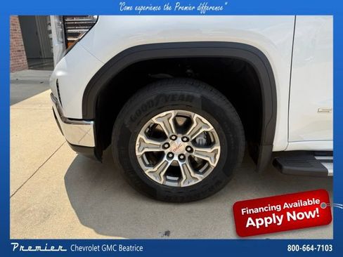 Used 2023 GMC Sierra 1500 SLT AWD/4WD image 12