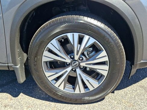 Used 2023 Nissan Rogue SV AWD/4WD image 11