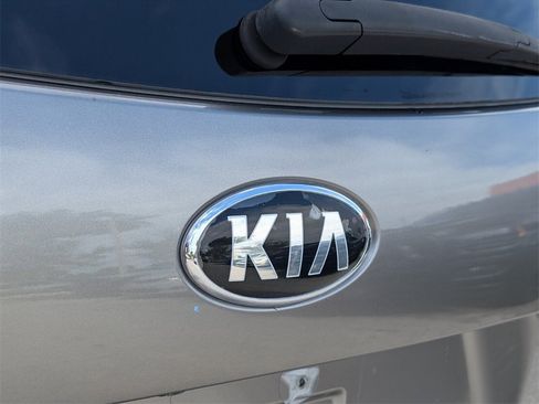 Used 2016 Kia Sorento EX image 15