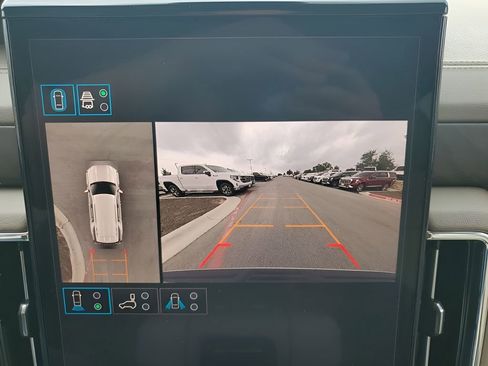 New 2026 GMC Yukon Denali w/ Sun & Power Step Package image 44