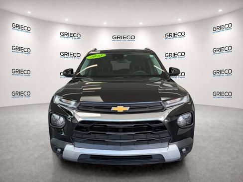 Used 2023 Chevrolet TrailBlazer LT FWD image 2