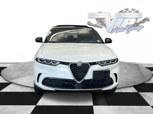 Used 2024 Alfa Romeo Tonale Ti AWD/4WD image 2