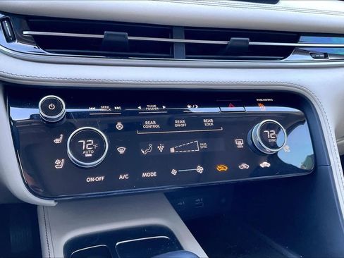 Used 2023 INFINITI QX60 Sensory w/ Vision Package image 31