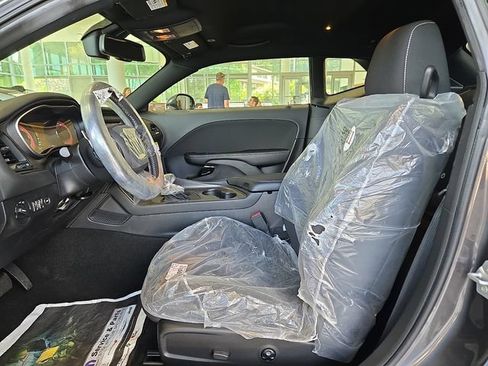 Used 2023 Dodge Challenger SRT Hellcat Redeye RWD image 6
