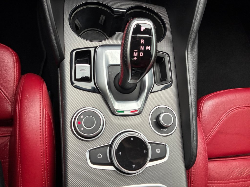 Used 2020 Alfa Romeo Giulia Ti Sport w/ Quick Order Package 22U Sport RWD image 10
