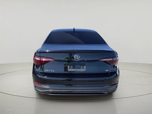 Used 2023 Volkswagen Jetta SE w/ Panoramic Sunroof Package FWD image 6