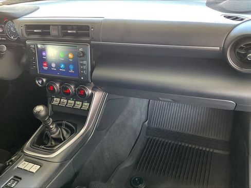 Used 2023 Toyota GR86 Premium w/ ALL Weather Mat Package (TMS) RWD image 22