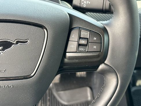 Certified 2025 Ford Mustang Mach-E Premium image 16