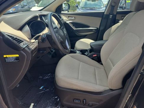 Used 2018 Hyundai Santa Fe Sport w/ 2.4L Value Package 02 FWD image 15