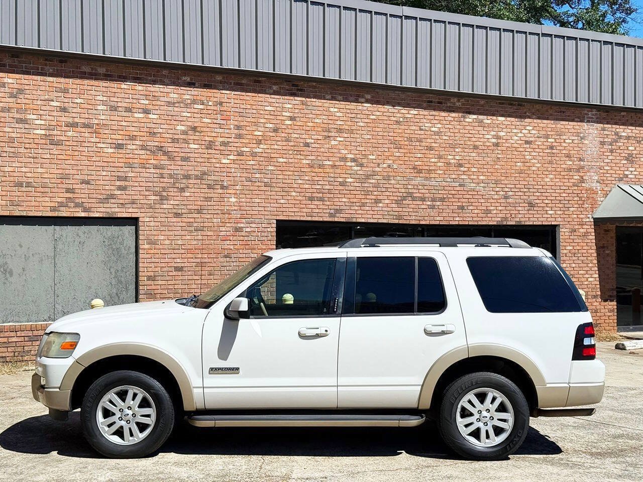 Used 2008 Ford Explorer Eddie Bauer AWD/4WD image 9